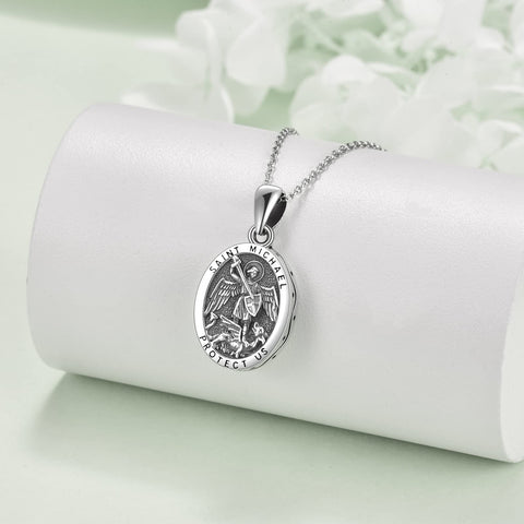 St Christopher Medal Necklace Sterling Silver Medallion Travel Protection Pendant Necklace